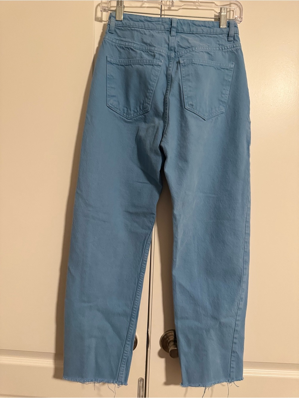 Zara Women’s Sky Blue Cropped Jeans - Picture 4 of 6